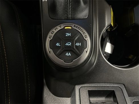 Used 2022 Ford Bronco Badlands image 33