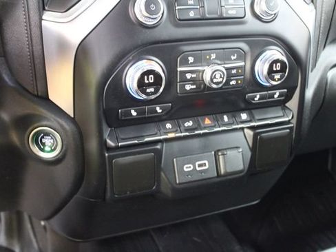 Used 2021 GMC Sierra 1500 SLE w/ LPO, GMC Protection Package AWD/4WD image 20