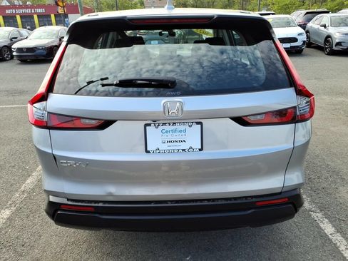Used 2023 Honda CR-V LX image 5