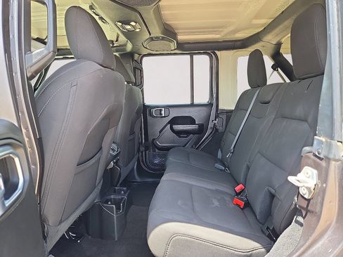 Used 2023 Jeep Wrangler Unlimited Sport AWD/4WD image 14