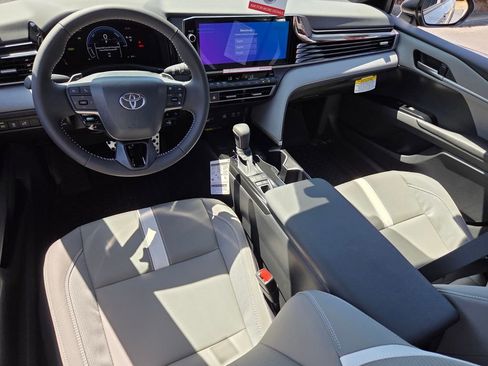 New 2026 Toyota Camry SE FWD image 8