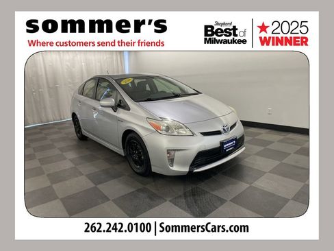 Used 2014 Toyota Prius Three image 1