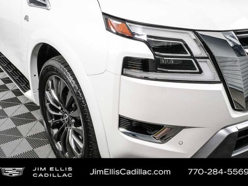 Used 2022 Nissan Armada Platinum w/ Captain's Chairs Package RWD image 40