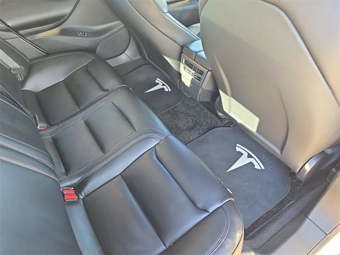 Used 2020 Tesla Model S Long Range image 11