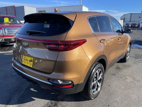 Used 2020 Kia Sportage LX image 8