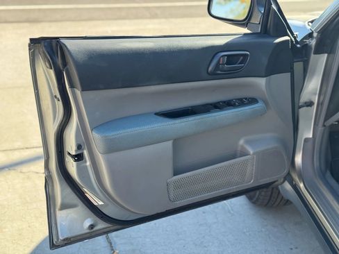 Used 2005 Subaru Forester 2.5X image 10