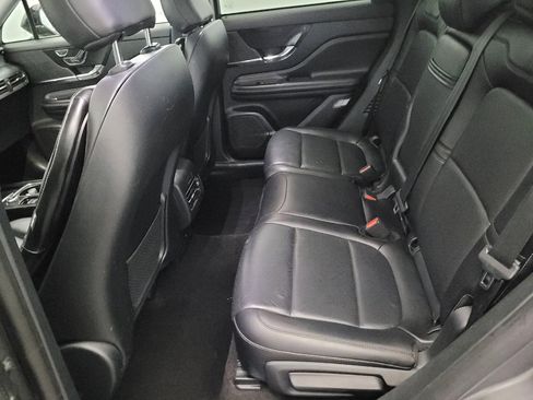 Used 2021 Lincoln Corsair AWD w/ Premium Package image 18