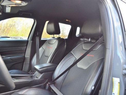 Used 2023 Jeep Compass Trailhawk image 18