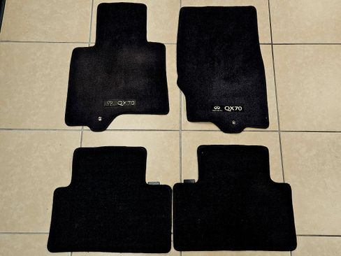 Used 2017 INFINITI QX70 AWD image 42