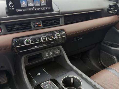 Used 2023 Honda Pilot Elite image 24