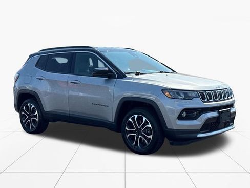 Used 2024 Jeep Compass Limited AWD/4WD image 8