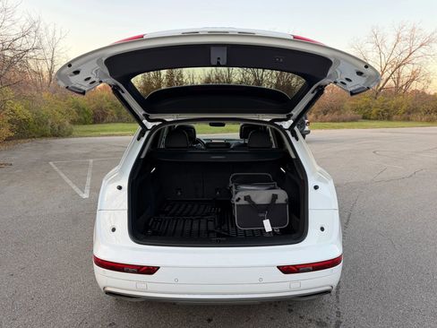 Used 2018 Audi Q5 2.0T Premium Plus w/ Premium Plus Package image 38