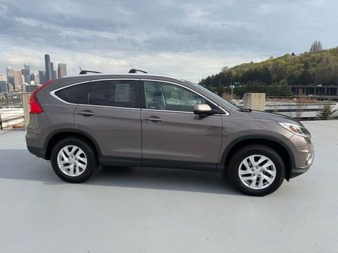 Used 2016 Honda CR-V EX image 2