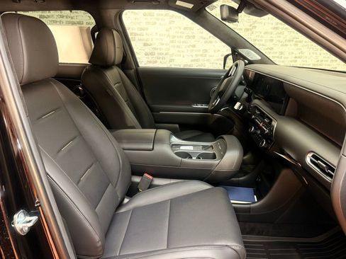 New 2026 Hyundai Palisade Calligraphy FWD image 17