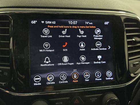 Used 2021 Jeep Grand Cherokee Laredo X image 24