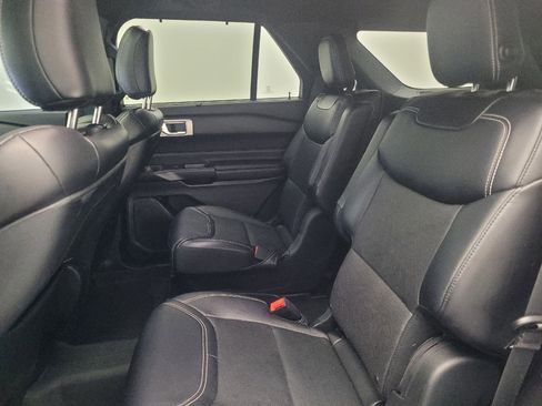 Used 2020 Ford Explorer ST w/ ST Street Pack image 18