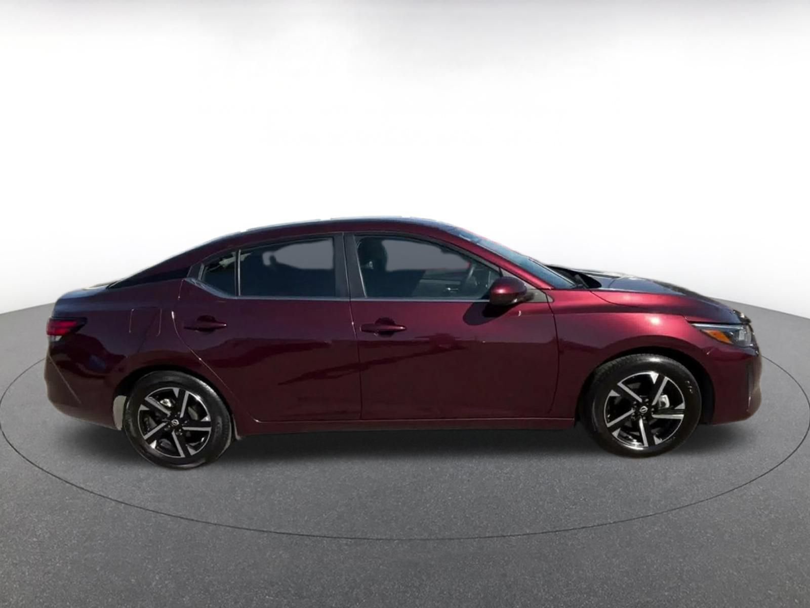 Used 2025 Nissan Sentra SV FWD image 15