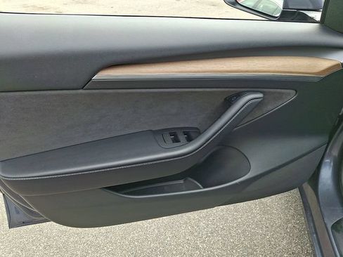 Used 2023 Tesla Model 3 Standard Range RWD image 14