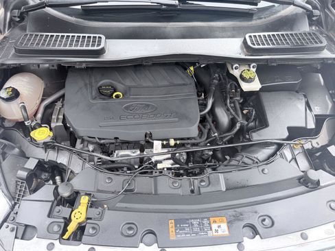 Used 2017 Ford Escape SE FWD image 28