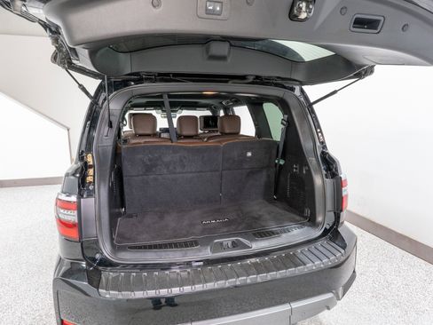 Used 2021 Nissan Armada Platinum image 39
