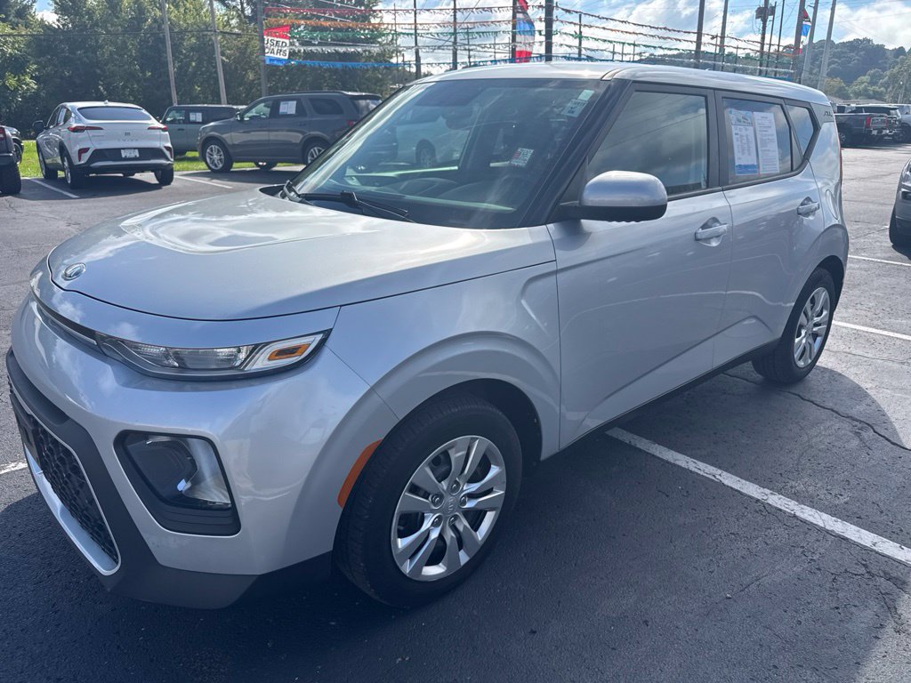 Used 2020 Kia Soul LX FWD image 4
