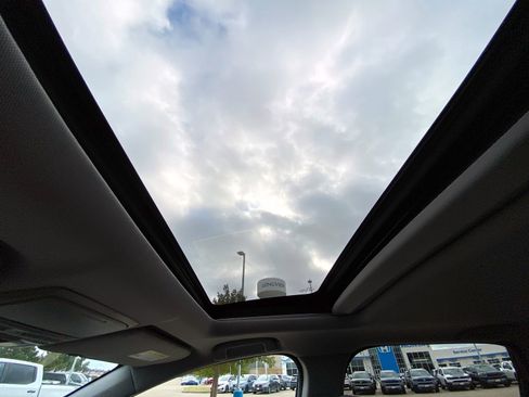 Used 2018 Honda CR-V Touring image 23