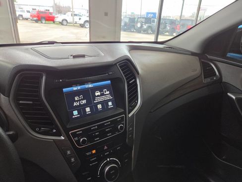 Used 2017 Hyundai Santa Fe Sport image 30