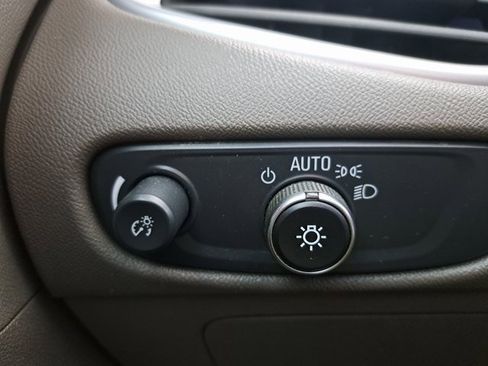 Used 2025 Chevrolet Malibu LS image 24