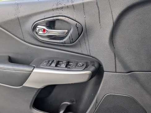 Used 2022 Jeep Cherokee Latitude image 27