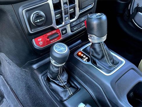 Used 2018 Jeep Wrangler Unlimited Rubicon image 23