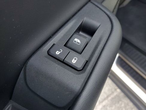 Certified 2025 Jeep Grand Cherokee L Laredo image 19