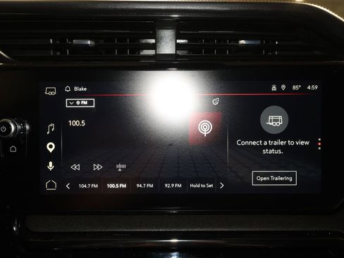 Used 2024 GMC Sierra 1500 AT4 w/ Technology Package AWD/4WD image 13