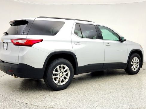 Used 2021 Chevrolet Traverse LT AWD/4WD image 5