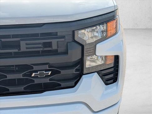 Used 2024 Chevrolet Silverado 1500 Custom w/ Dark Appearance Package RWD image 9