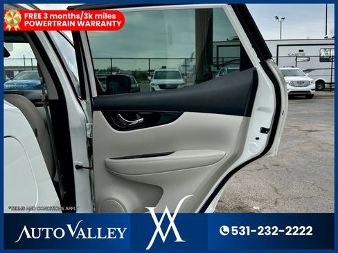 Used 2022 Nissan Rogue Sport SL image 24