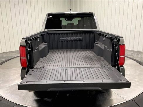 Used 2024 Toyota Tacoma SR image 39