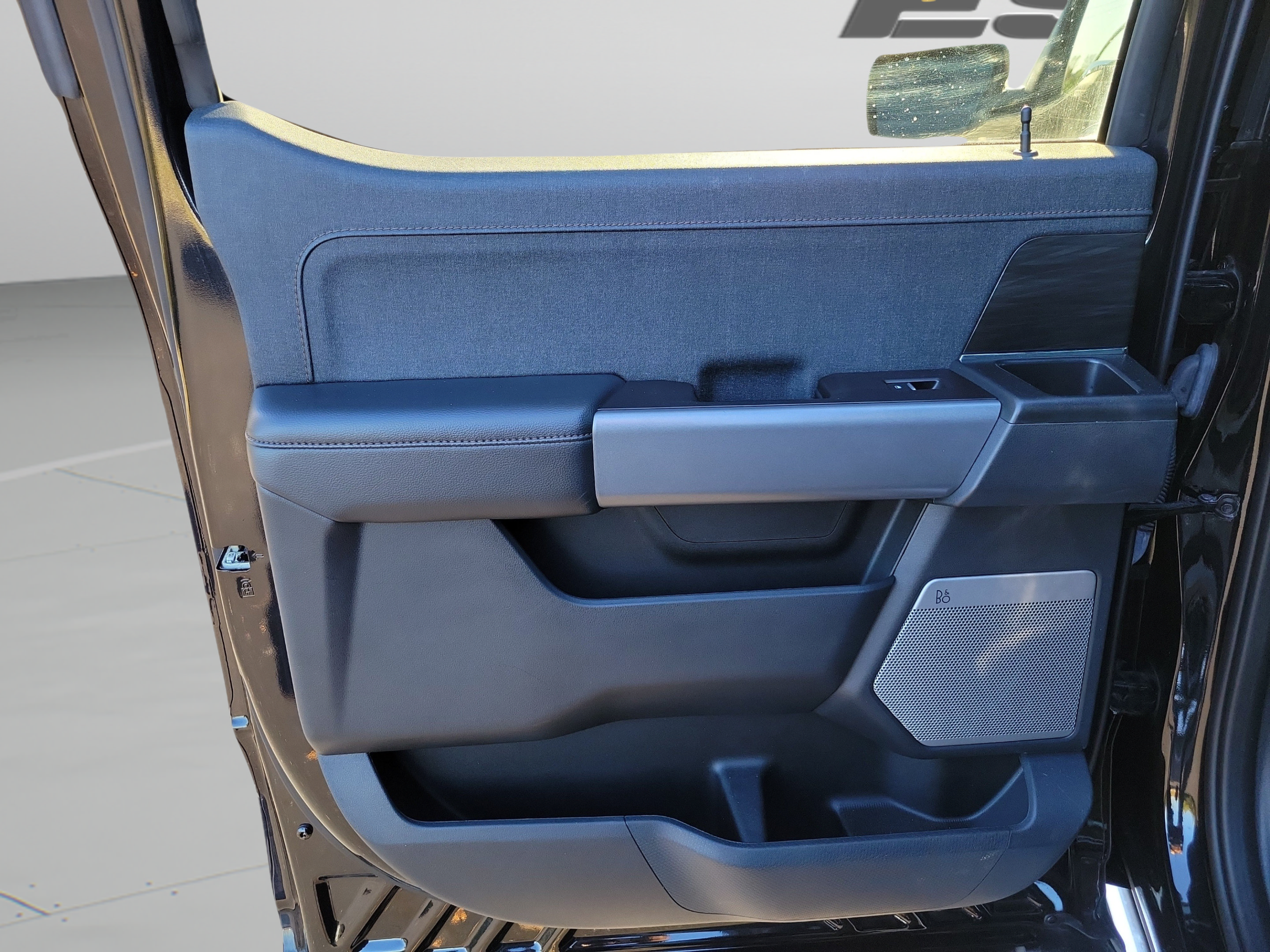 Used 2024 Ford F150 Lariat w/ Bed Utility Package AWD/4WD image 14