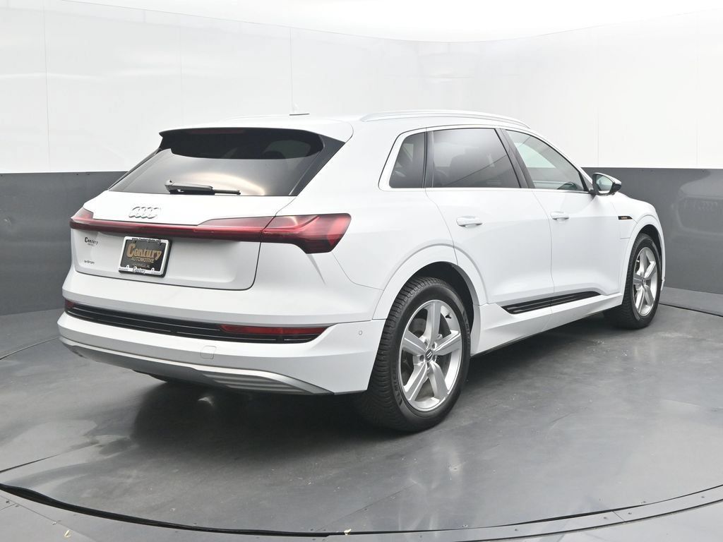 Used 2019 Audi e-tron Premium Plus AWD/4WD image 7