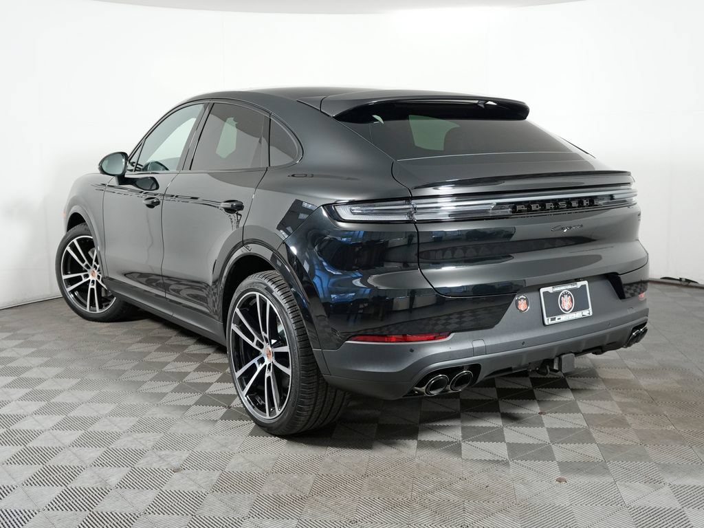 Certified 2026 Porsche Cayenne Coupe AWD/4WD image 3