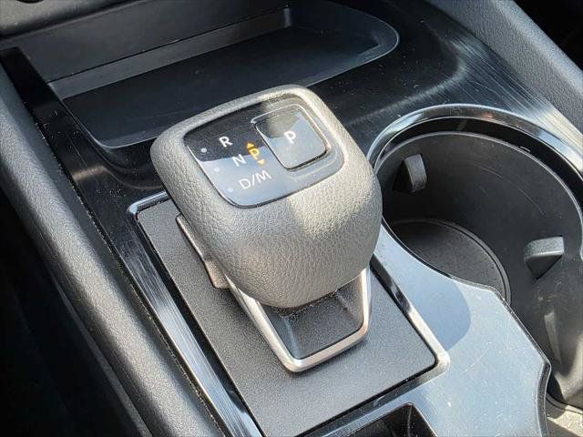 Used 2024 Nissan Rogue S AWD/4WD image 33