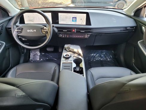 Used 2024 Kia EV6 Light RWD image 16