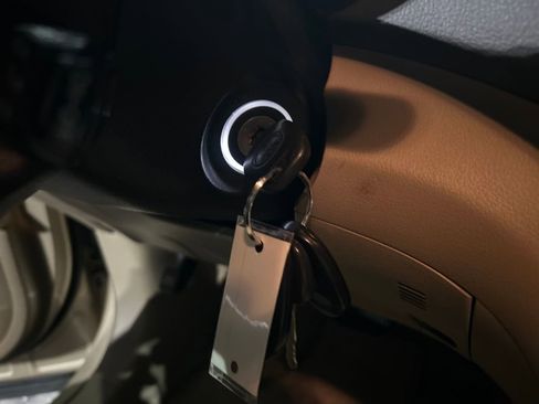 Used 2010 Toyota Highlander 4WD image 24