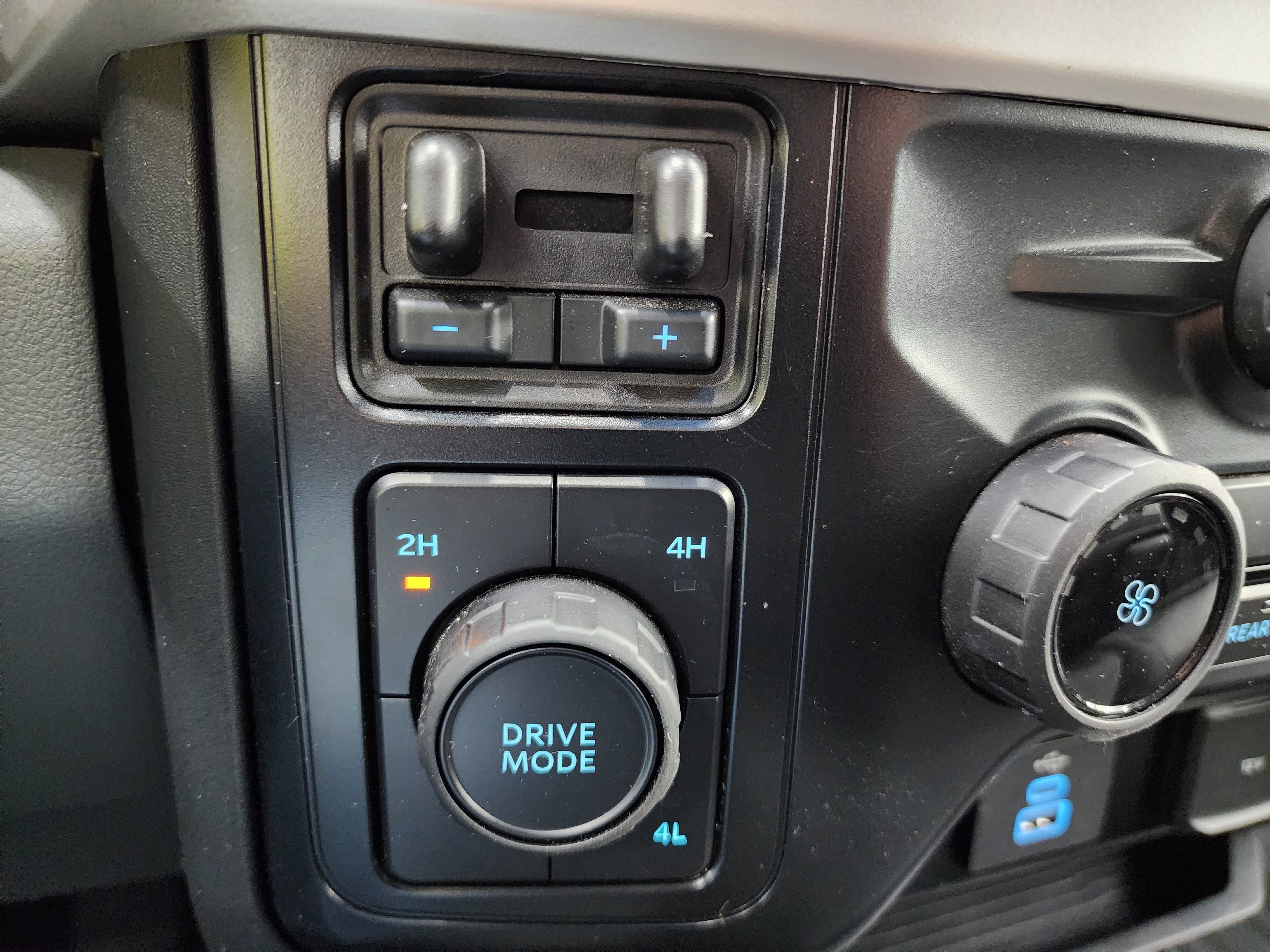 Used 2025 Ford F350 XL w/ 360-Degree Camera Package AWD/4WD image 56