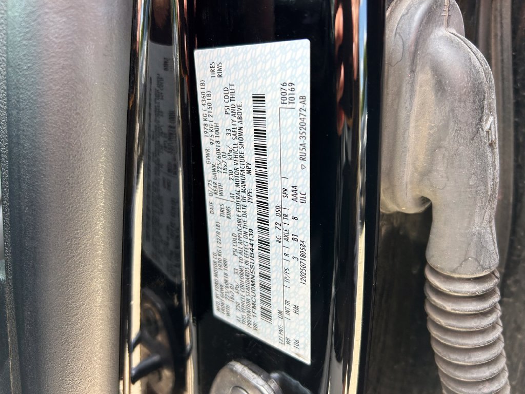 Used 2025 Ford Escape ST-Line FWD image 10