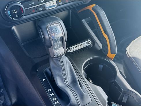 Used 2023 Ford Bronco Badlands w/ Sasquatch Package image 15