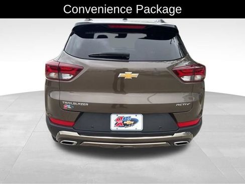 Certified 2022 Chevrolet TrailBlazer ACTIV w/ Sun and Liftgate Package FWD image 7