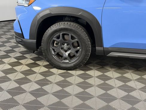 Used 2023 Honda Pilot TrailSport image 10