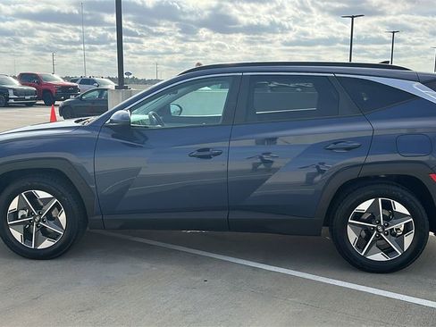 Certified 2025 Hyundai Tucson SEL image 9