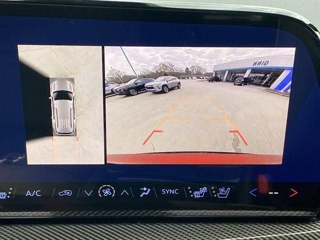 New 2026 Chevrolet Traverse High Country w/ LPO, Floor Liner Package FWD image 12