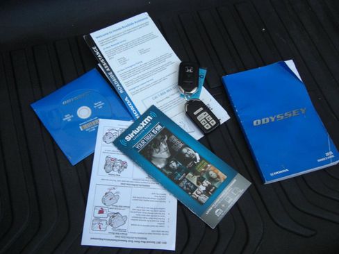 Used 2015 Honda Odyssey Touring image 29